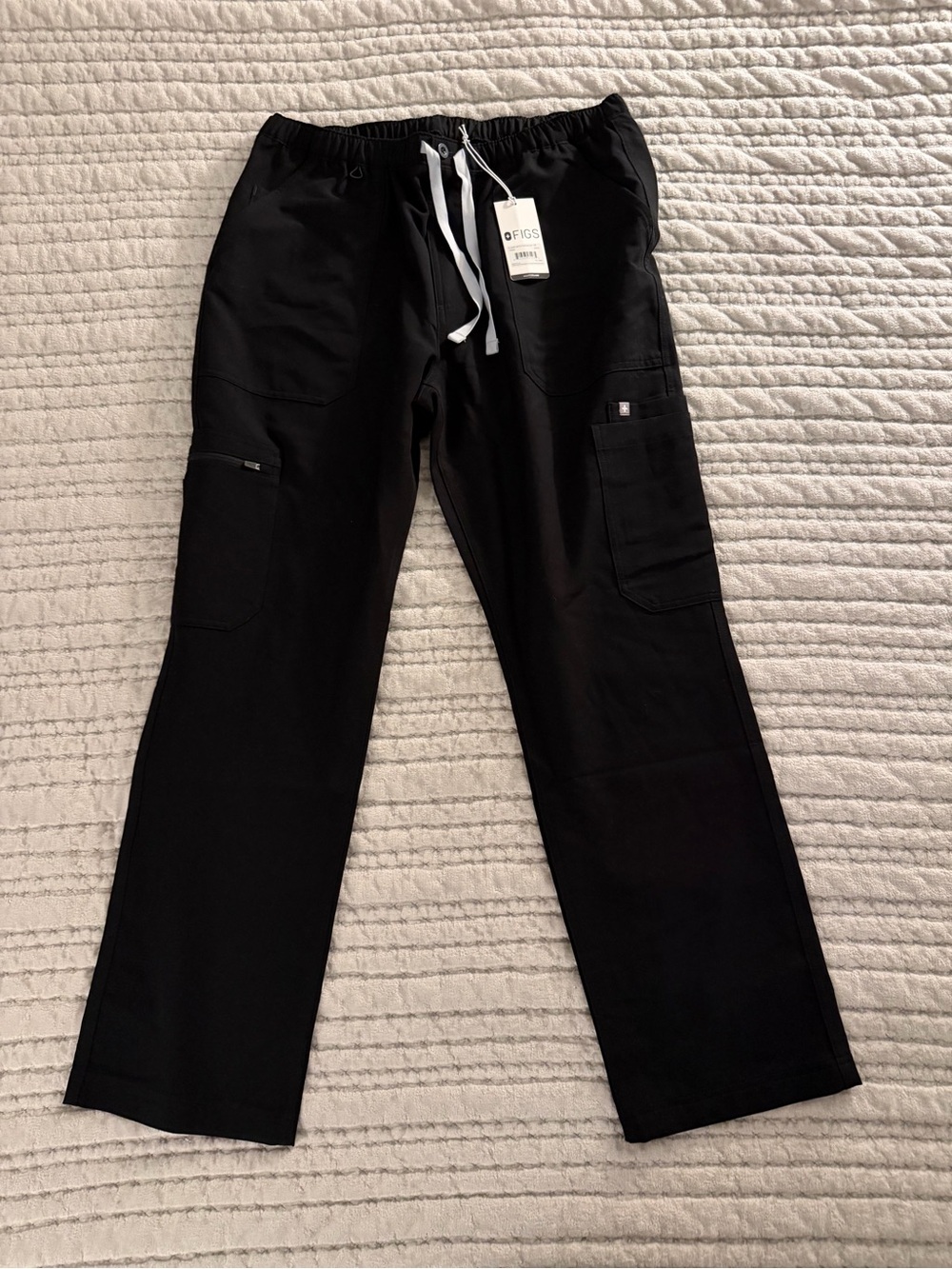 Figs Men’s Kade Straight Leg Cargo Scrub Pants